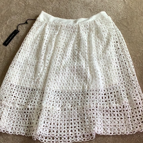 Haute MONDE skirt crocheted with mini skirt under size Med NWT zipper si… - Picture 7 of 9